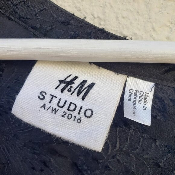 5/$100 SALE - H&M Studio AW2016 Black Lace Tunic Top - Picture 9 of 9